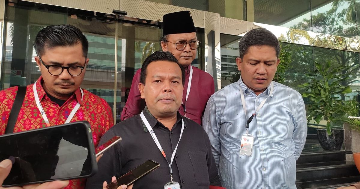 Kuasa Hukum Hasto Laporkan Penyidik KPK: Soroti Dugaan Pelanggaran Etik dan Penyitaan Buku Rahasia Partai