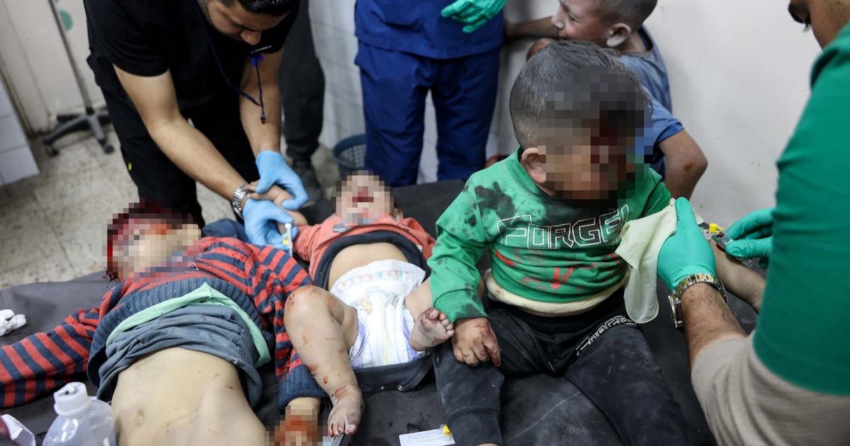 FOTO: Serangan Maut Israel Hantam Sekolah di Jalur Gaza: Puluhan Orang Tewas, termasuk Anak-Anak