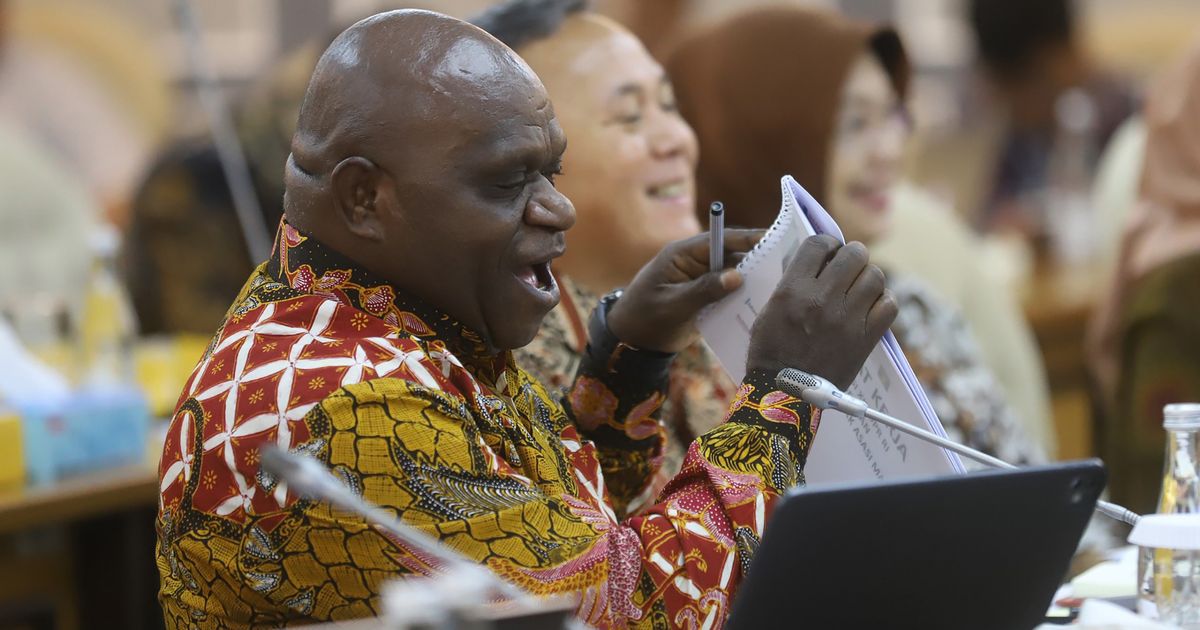 Menteri HAM Natalius Pigai Dukung Siswa Nakal Dibina di Barak Militer, Ini Alasannya