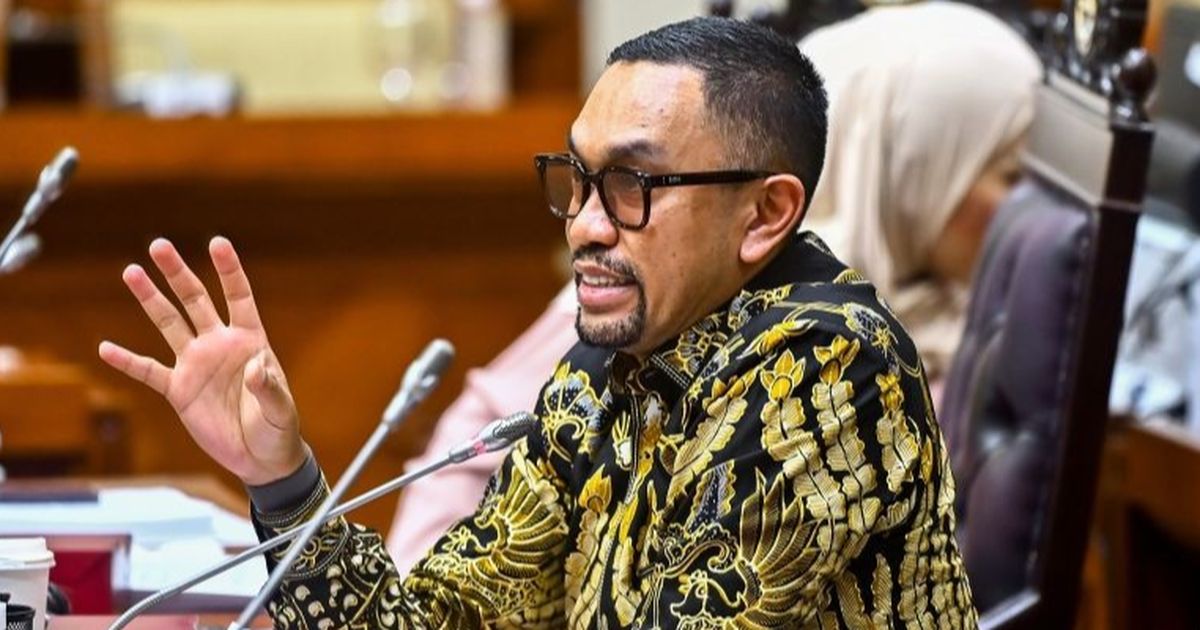 Sahroni Desak Polisi Telusuri Anggota Grup Penyimpang di Medsos