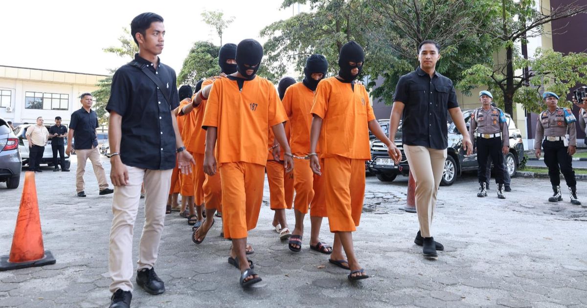 VIDEO: Tampang Preman Auto Loyo Tak Segahar Pas Bentak Pensiunan Polisi, Kelar Digulung di Kramatjati