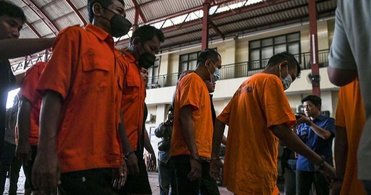 VIDEO: Kronologi Preman Arogan Tantang Eks Polisi Kepala Keamanan Pasar 