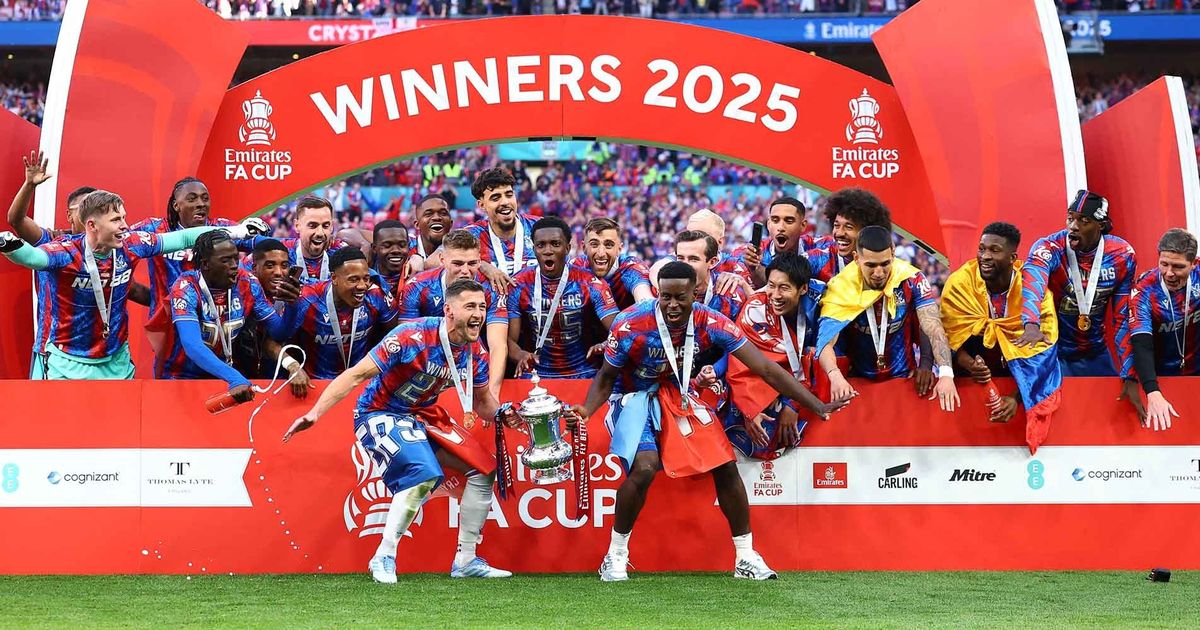 FOTO: Kalahkan Manchester City,  Pertama Kali Crystal Palace Juara FA Cup