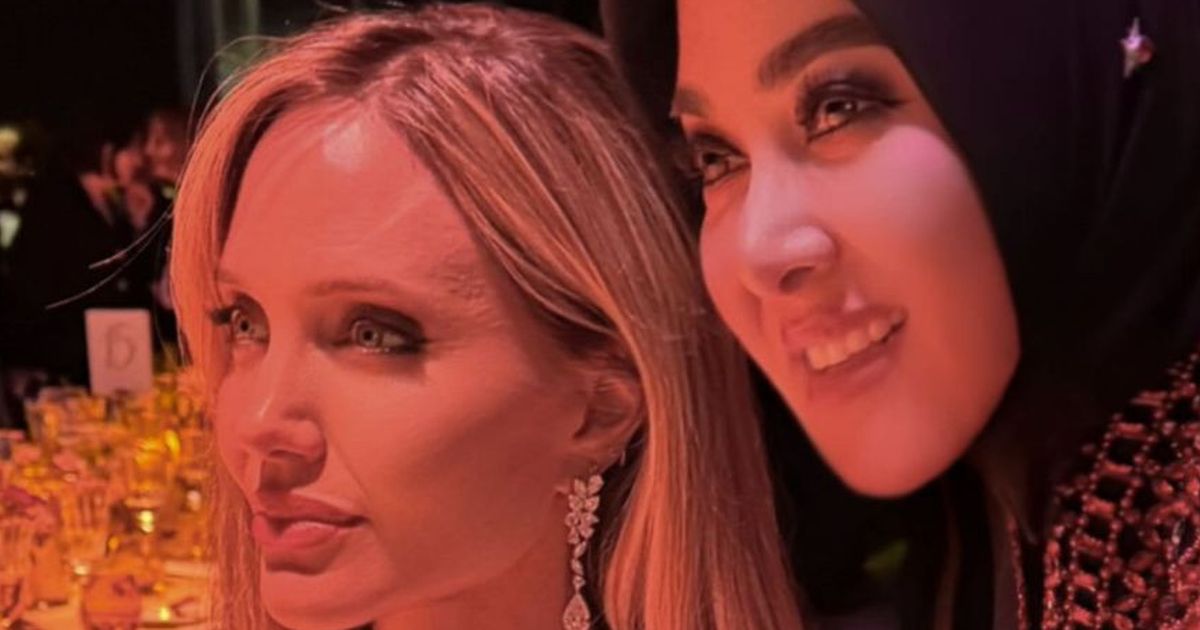 Tak Hanya Angelina Jolie, Syahrini Asik Foto Bareng dengan Istri Presiden Soekarno di Gala Dinner Cannes 2025