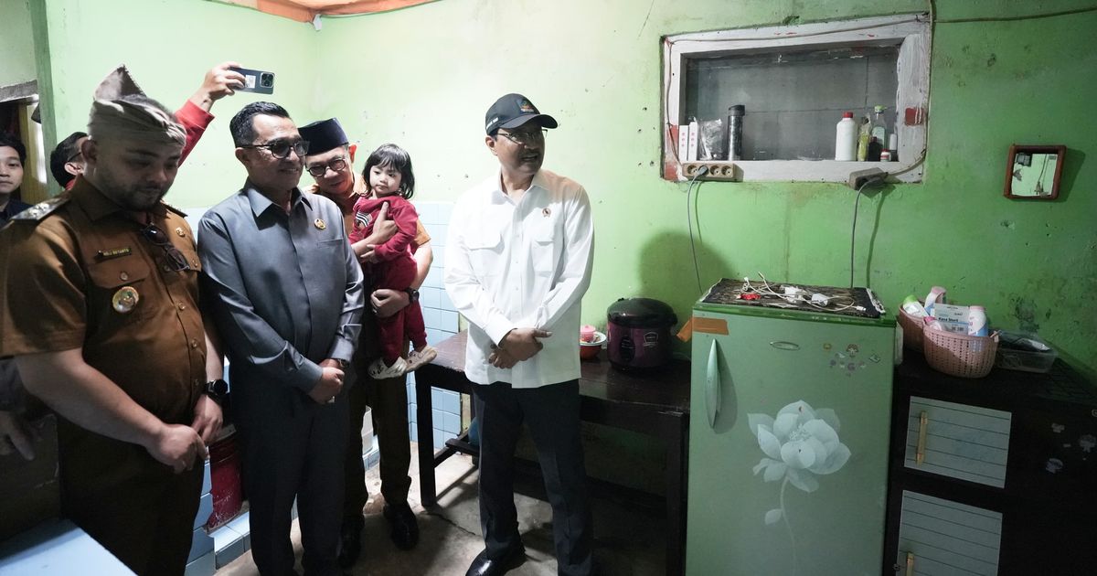 Gus Ipul Sambangi Rumah Calon Siswa Sekolah Rakyat di Batu, Pastikan Program Tepat Sasaran