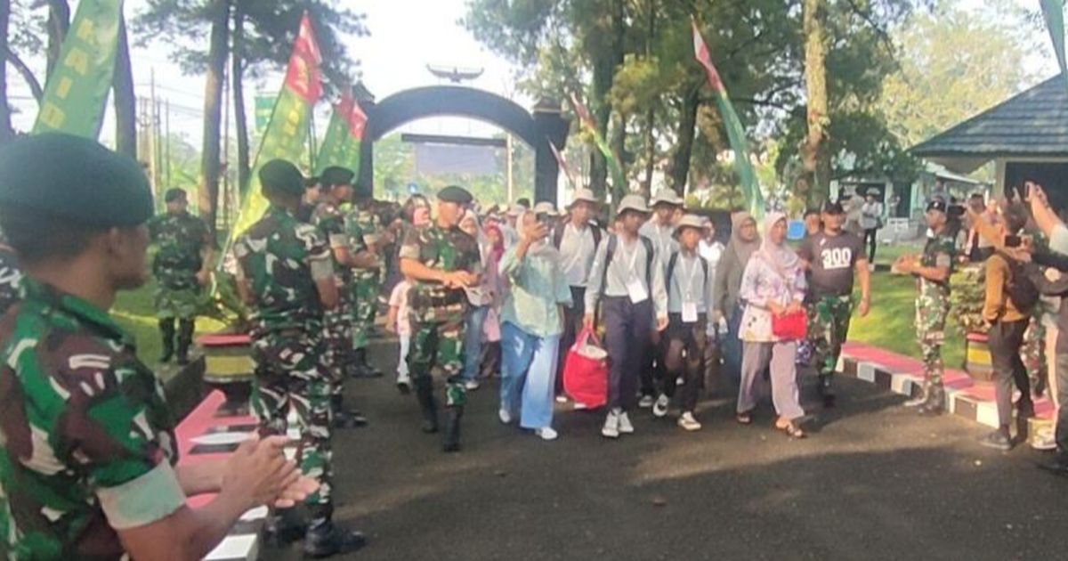 Ratusan Anak Tinggalkan Barak Militer Besok, Wamendagri: Kita Lihat Hasilnya, Kalau Bagus Diperkuat