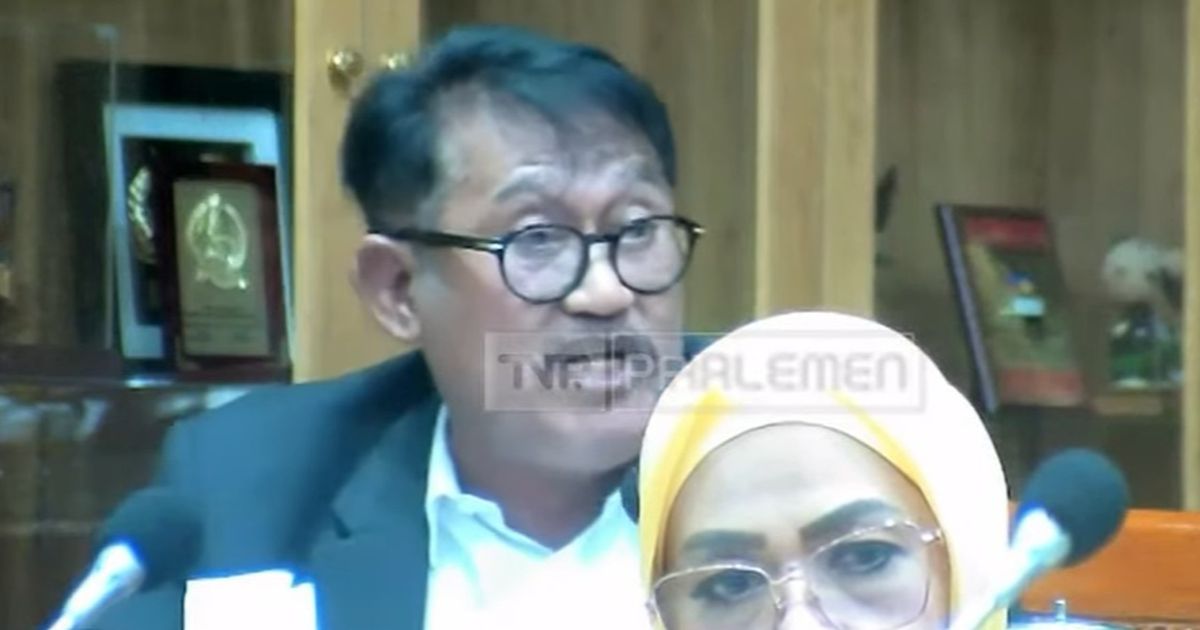 VIDEO: DPR Blak-blakan Depan Professor Soal Ramai Penolakan Tulis Ulang Sejarah Indonesia