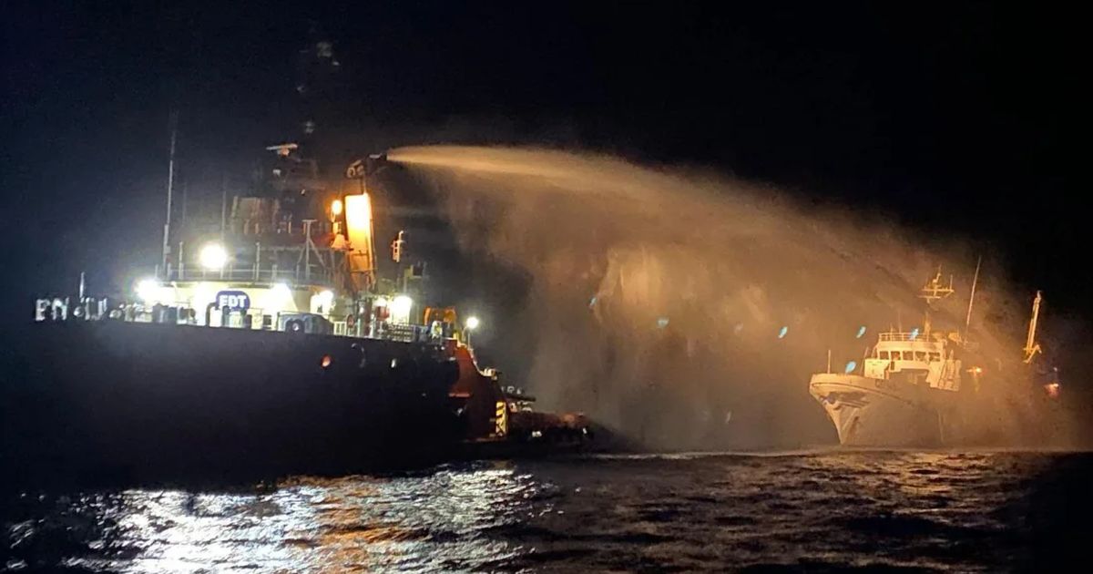 Kapal Aktivis Freedom Flotilla yang Bawa Bantuan Kemanusiaan ke Gaza Diserang Drone dan Terbakar di Laut