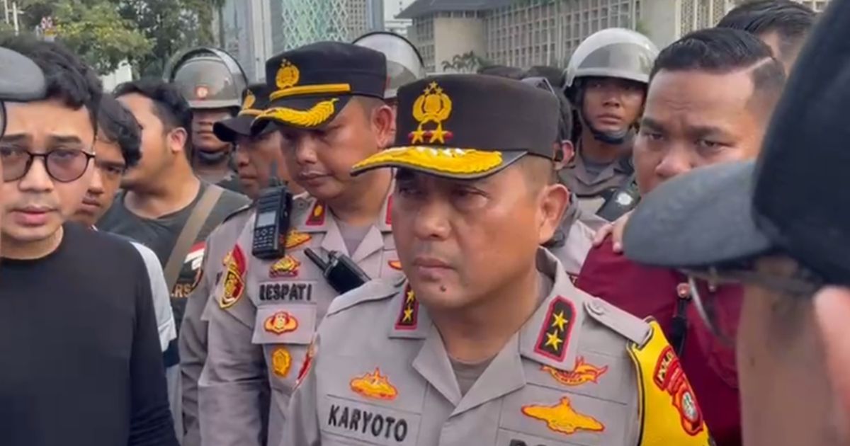 Kapolda Metro Temui Massa Demo Ojol di Patung Kuda Monas, Bawa Pesan Ini
