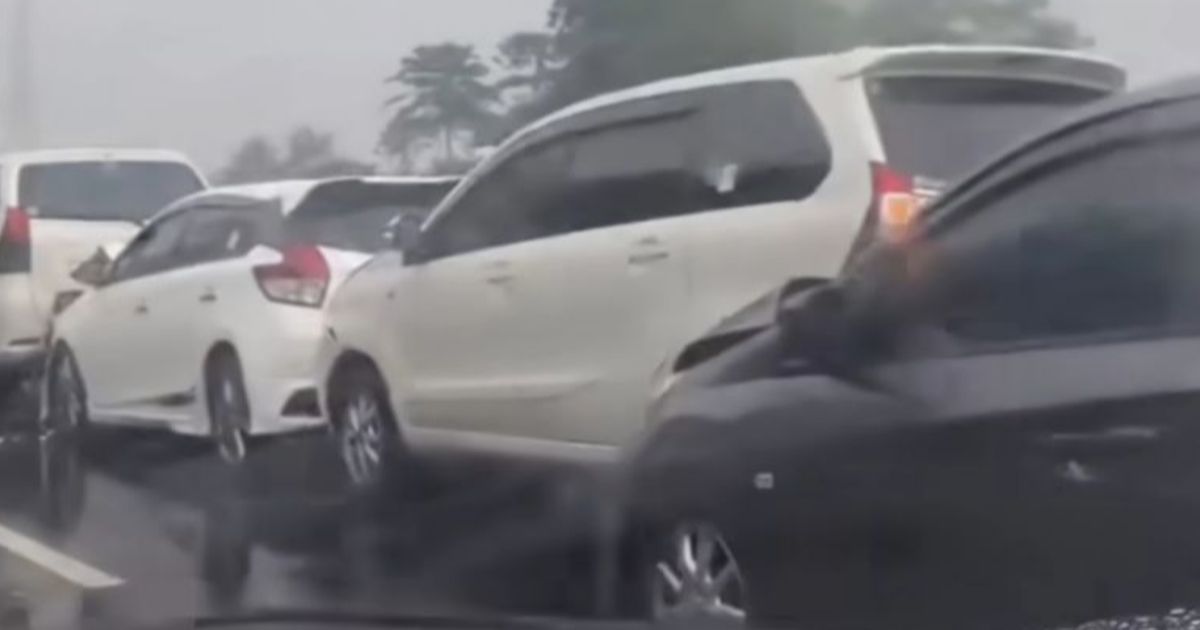 Penyebab Kecelakaan Beruntun 5 Mobil di Tol Cileunyi