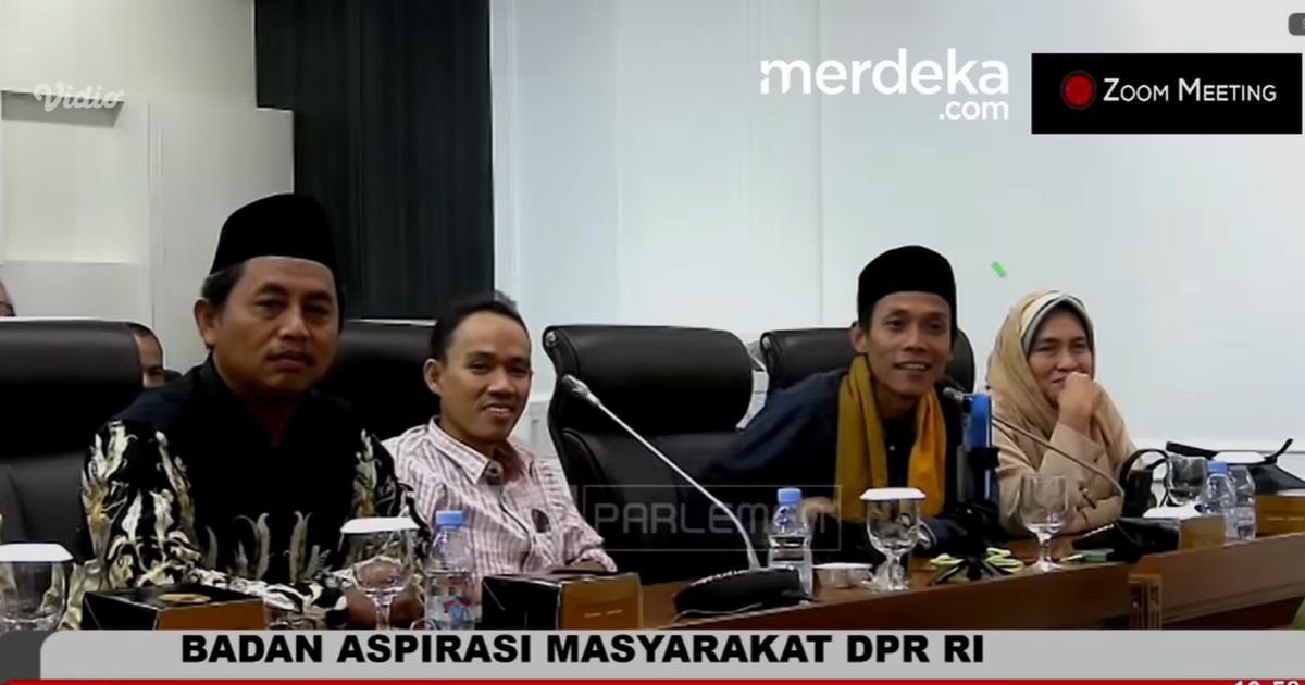 {{caption}}