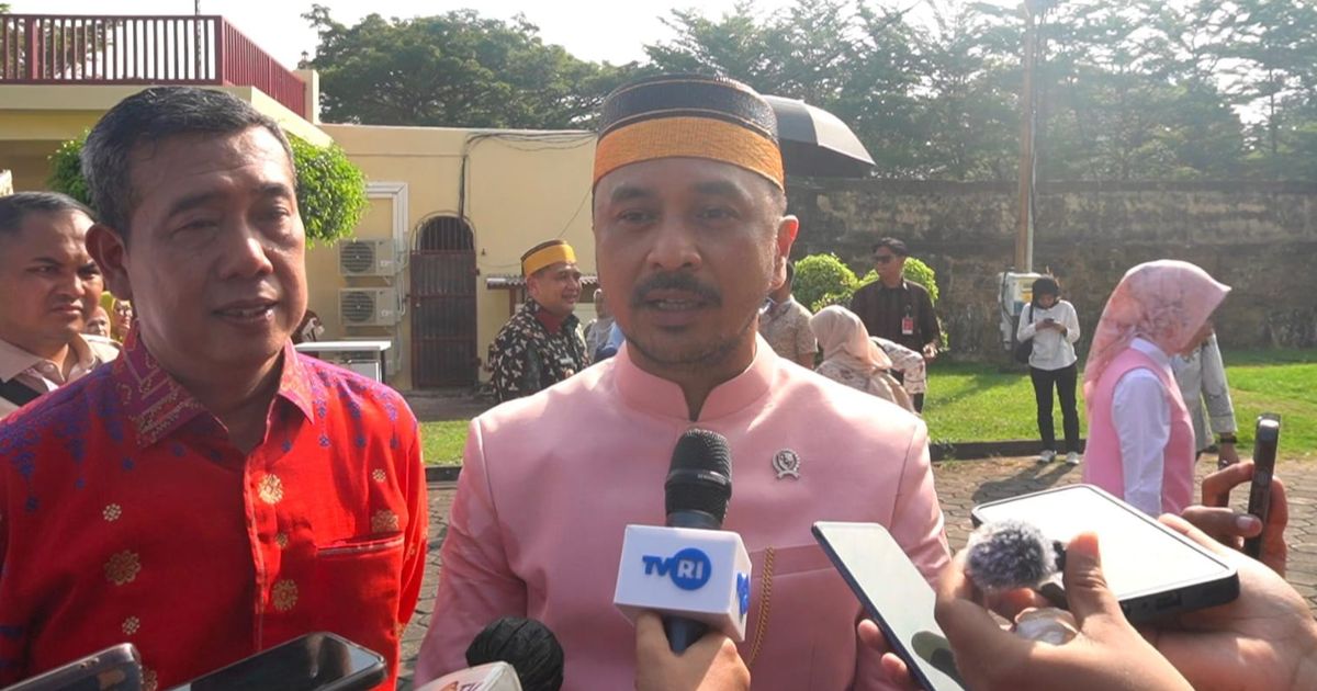 Penulisan Ulang Sejarah Tuai Sorotan, Wamenbud Giring Klaim Libatkan 100 Orang Ahli