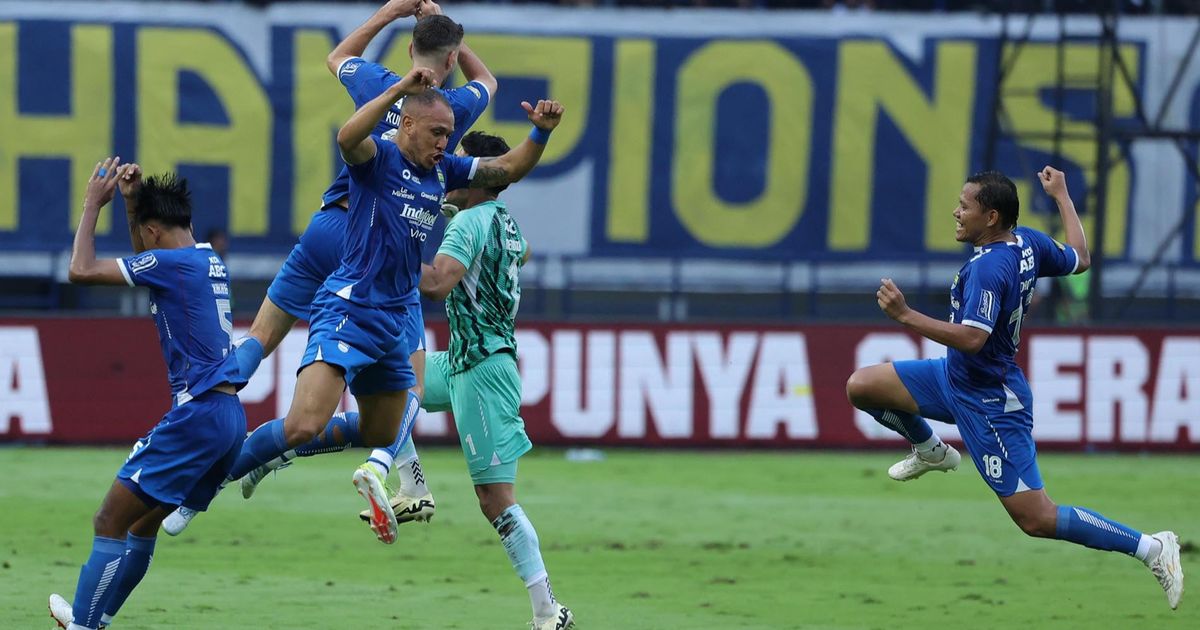 FOTO: Persib Bandung Juara Liga 1 BRI 2024/2025 dengan Menutup Kemenangan 3-2 atas Persis Solo