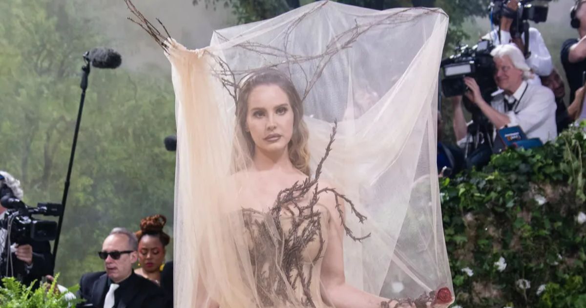 Kreativitas atau Kontroversi? Ini 5 Gaya Met Gala yang Paling Menyita Perhatian dan Jadi Bahan Perbincangan