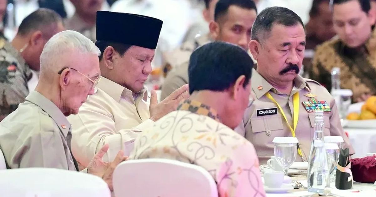 VIDEO: Momen Prabowo & Jenderal Sepuh Try Sutrisno Satu Meja Halal Bihalal Purnawirawan TNI