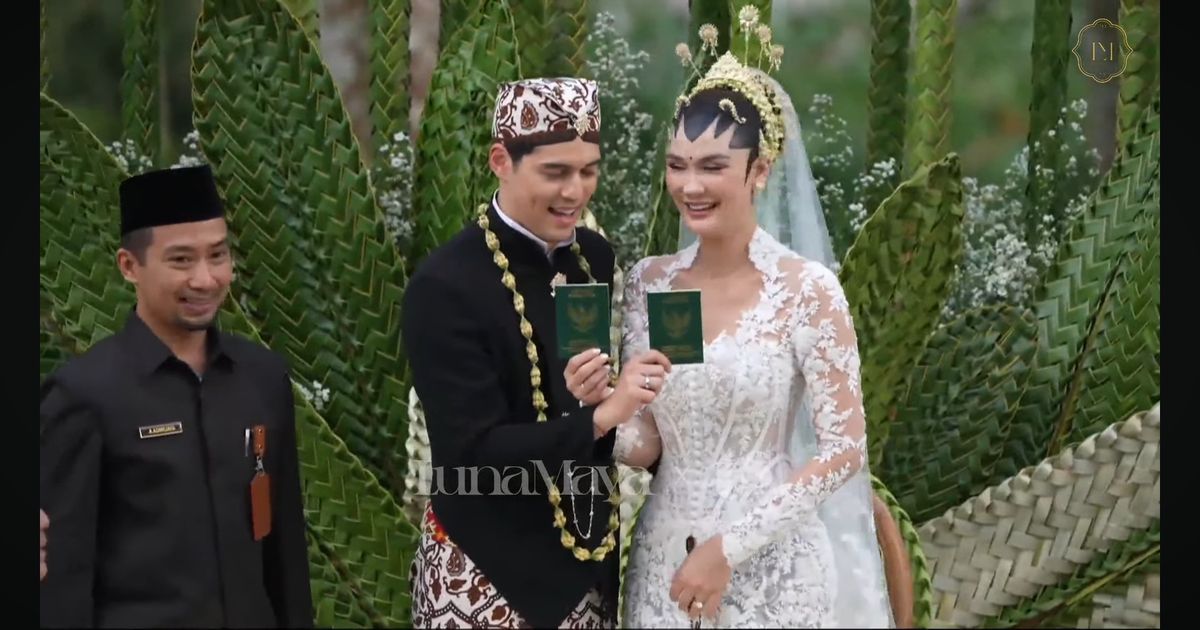 Potret Cantik Luna Maya saat Akad Nikah, Anggun Dalam Balutan Kebaya Putih - Wajah Bikin Pangling