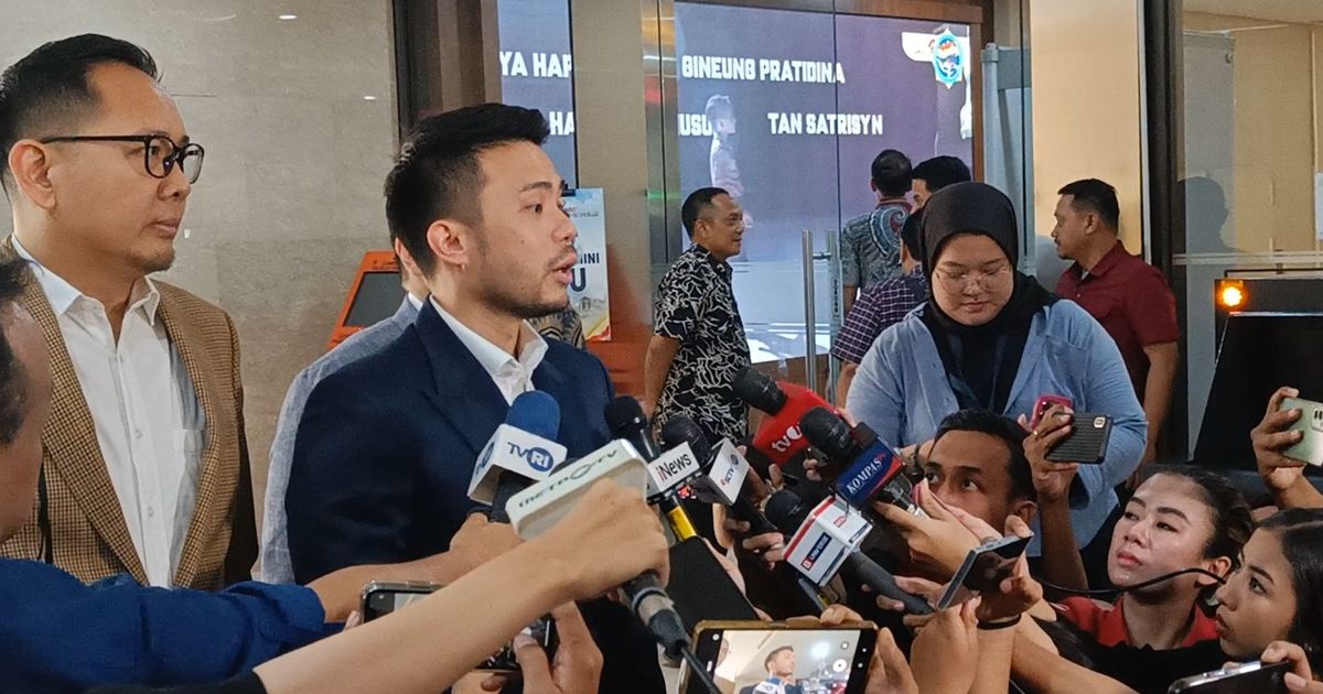 Jokowi Titip Ijazah ke Orang yang Paling Dipercaya untuk Dibawa ke Bareskrim Polri