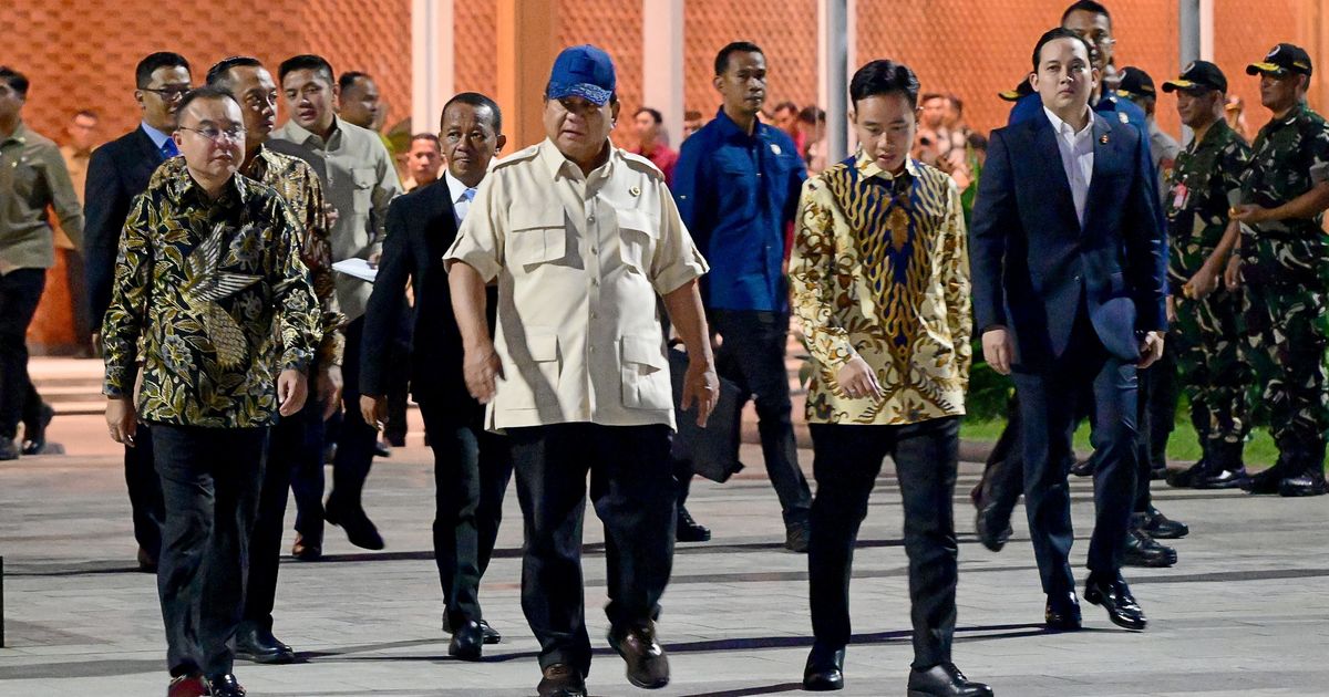 Gibran Antar Prabowo Lepas Landas untuk Kunjungan Kenegaraan ke Singapura