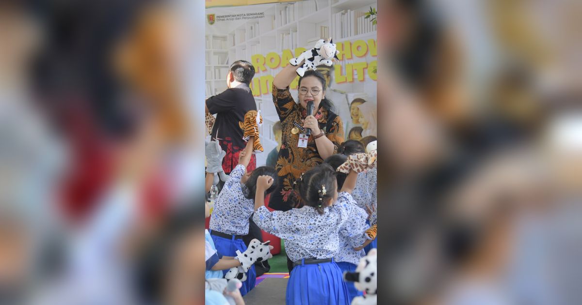 Roadshow Bunda Literasi Dimulai, Wali kota Semarang Bawa Semangat Gemar Membaca bagi Anak-Anak
