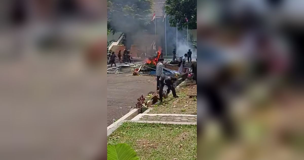 330 Orang Ditangkap saat Demo Ricuh di Polda Jateng, Ada Anak di Bawah Umur