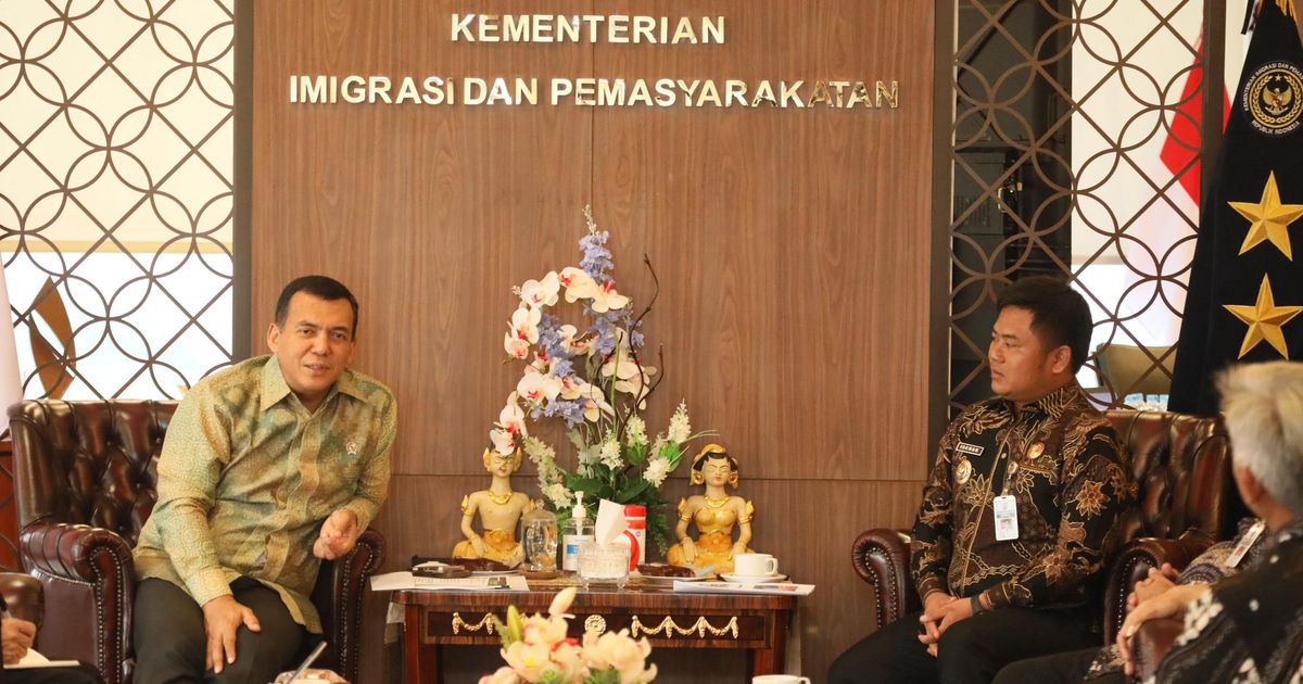 {{caption}}