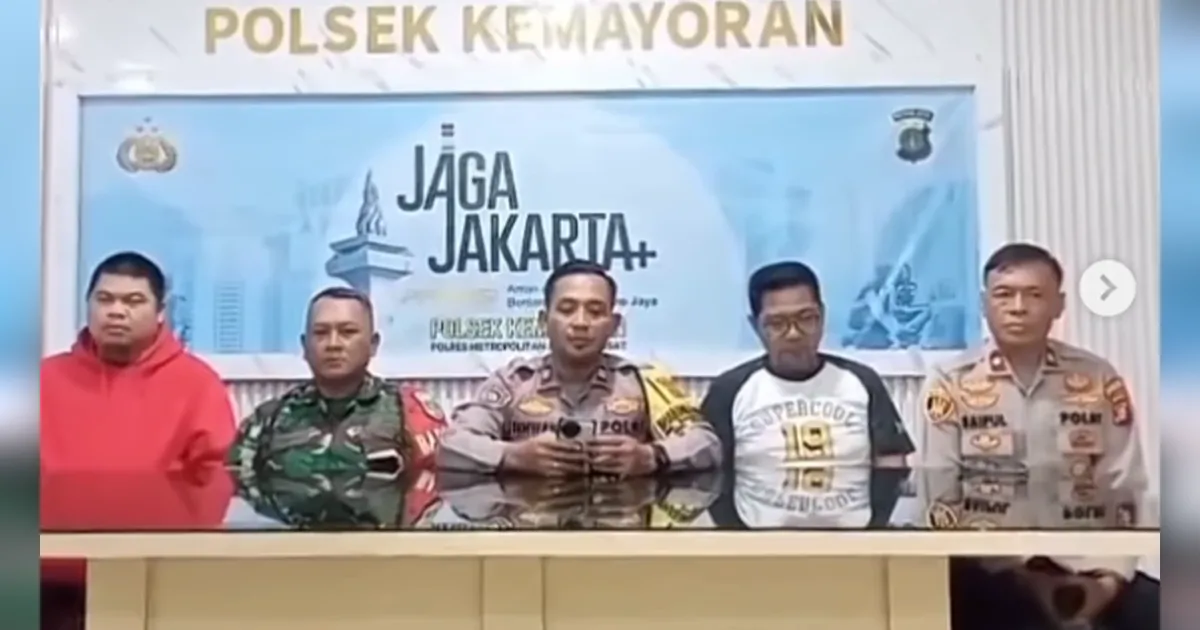 {{caption}}