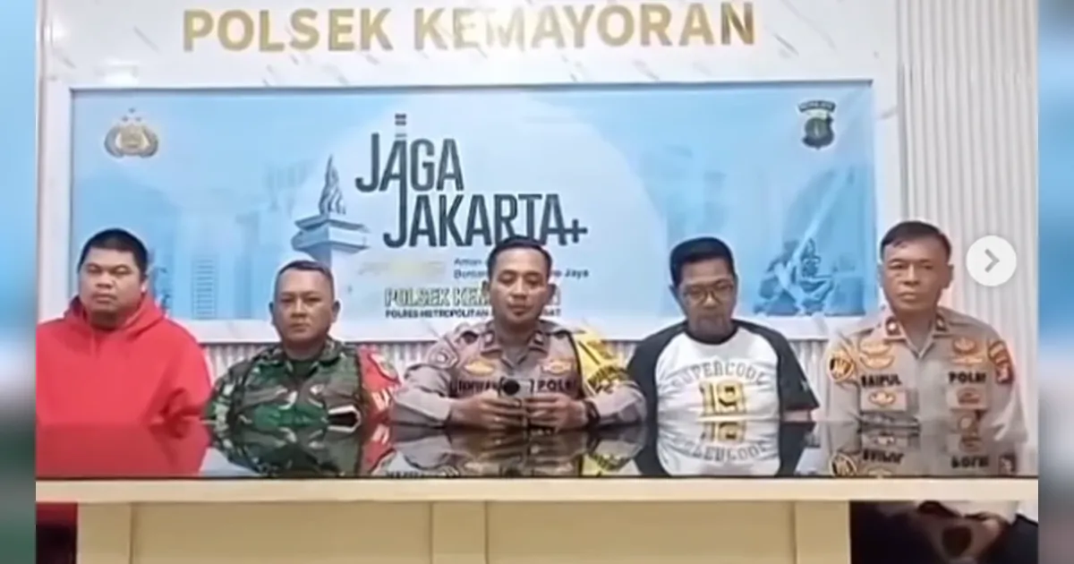 {{caption}}