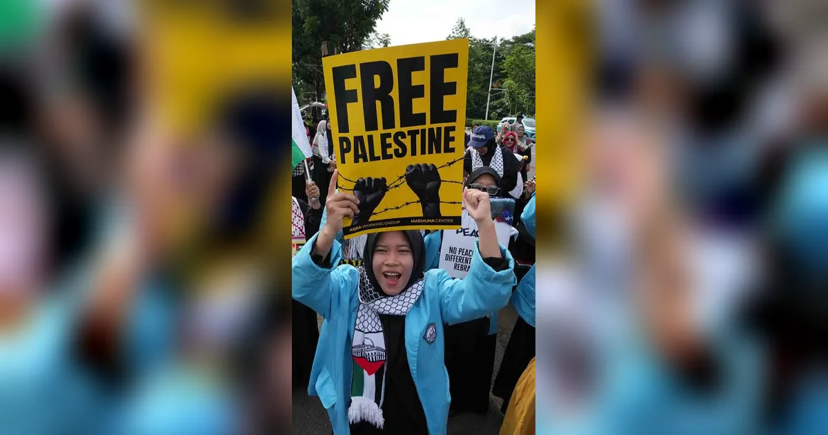 FOTO: Ratusan Massa Gelar Aksi Solidaritas Palestina Sambut Ramadhan 1447 H