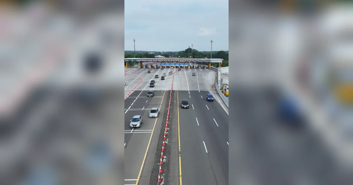 Polri Berlakukan One Way Arus Balik dari KM 263 hingga KM 70 Tol TransJawa