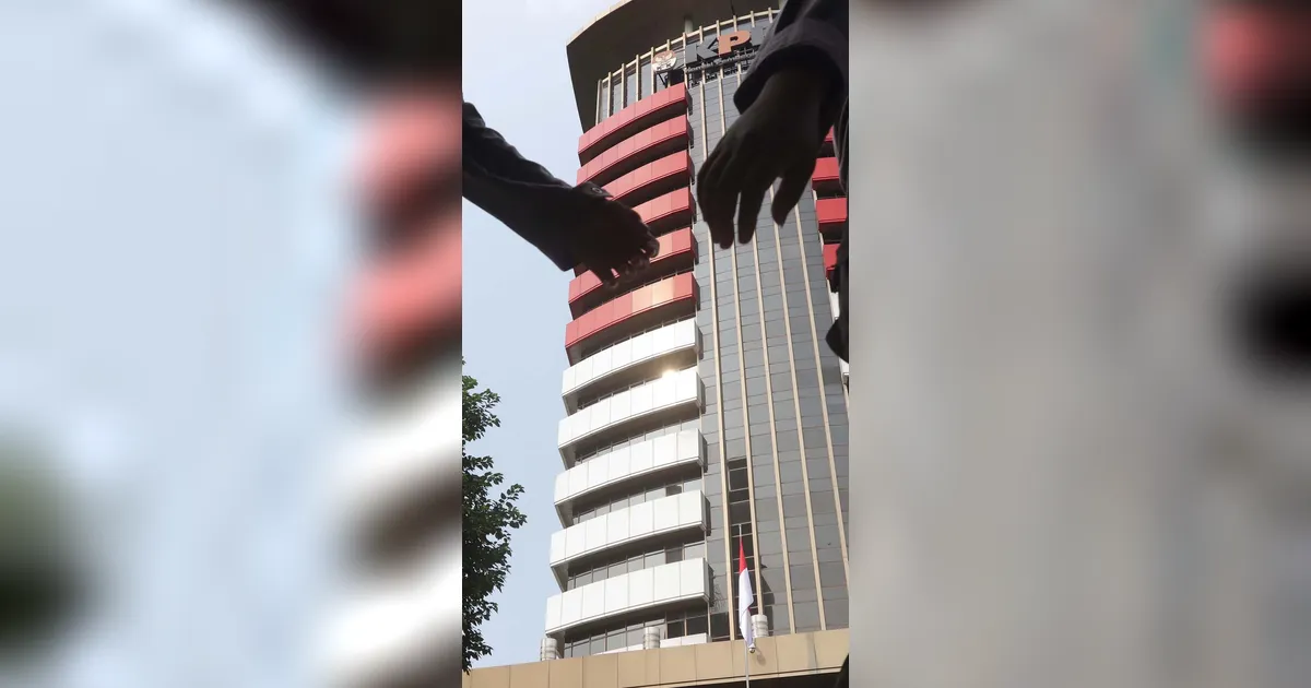 Kena OTT, Bupati Tulungagung Gatut Sunu Wibowo Sudah Tiba di Gedung KPK Jakarta buat Diperiksa