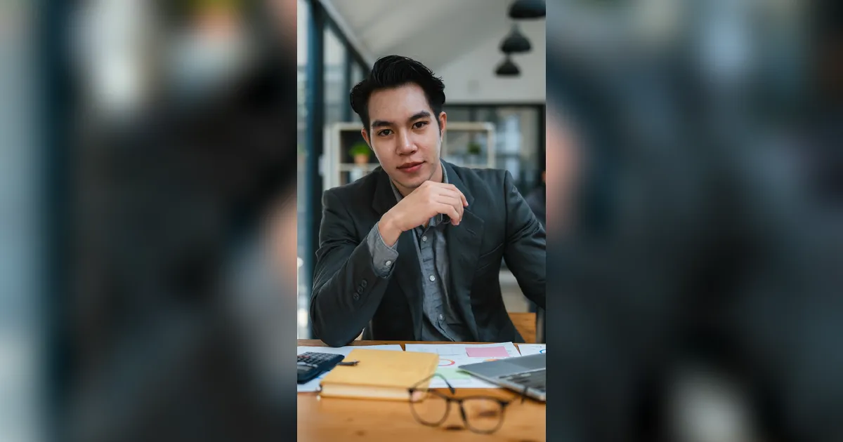 Rekomendasi Parfum Pria untuk Kantor vs Hangout, Jangan Sampai Salah Pilih Vibe