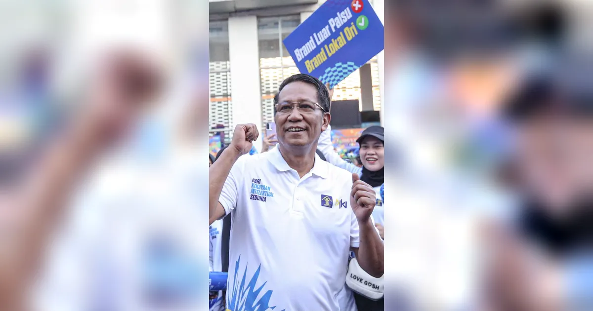 FOTO: Antusias Warga Ikuti Fun Walk Peringatan Hari Kekayaan Intelektual