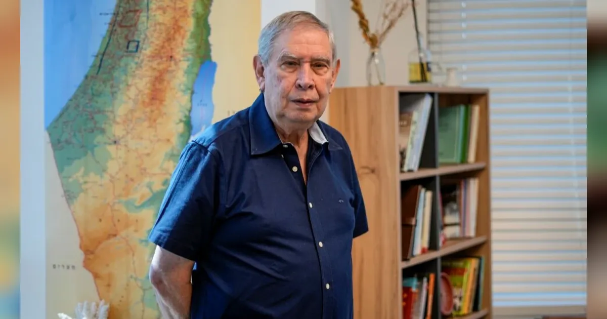 {{caption}}