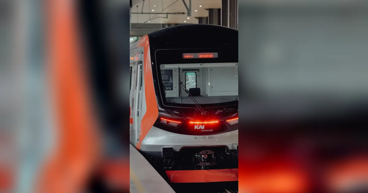 KRL Tanah Abang-Rangkasbitung Mati Listrik, Suasana di Dalam Gerbong Penuh Sesak Dalam Gelap