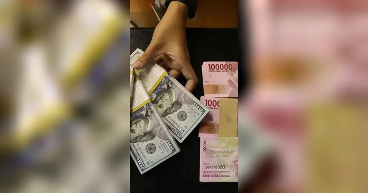 Dolar AS Masih Perkasa, Rupiah Berpotensi Tertekan pada Perdagangan Senin