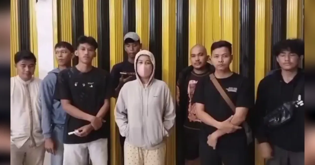 {{caption}}