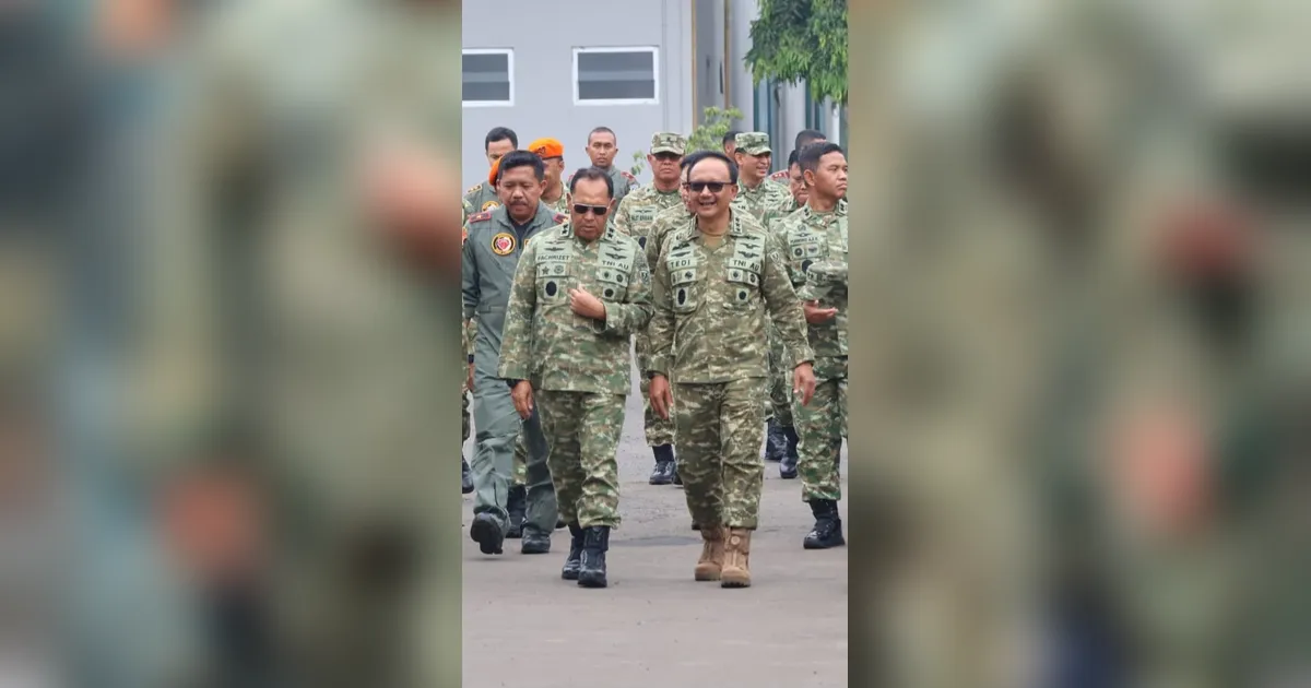 Kaskoopsudnas Dampingi Wakasau Tinjau Kesiapan Lanud Suryadarma