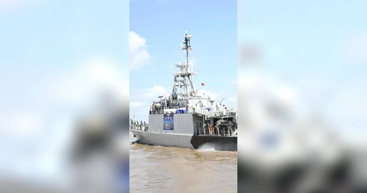 FOTO: TNI AL Dukung Distribusi Rupiah ke Pulau Ter