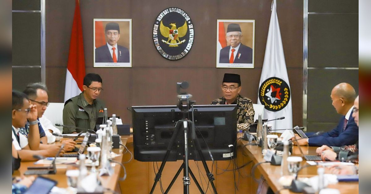 FOTO: Menko Muhadjir Pimpin Rapat Koordinasi Bantuan Kemanusiaan untuk Negara-Negara Konflik