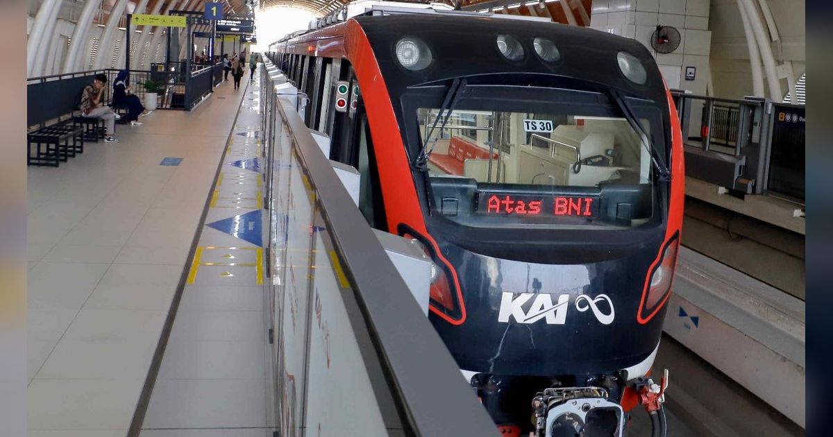 FOTO: Catat! Segini Tarif Khusus LRT Jabodebek Tiap Akhir Pekan