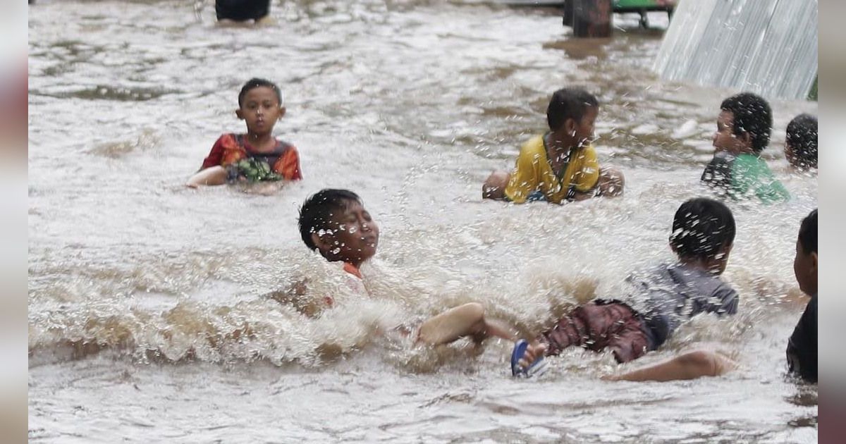 Pemprov Jakarta Diminta Evaluasi Penanganan Banjir saat Cuaca Ekstrem