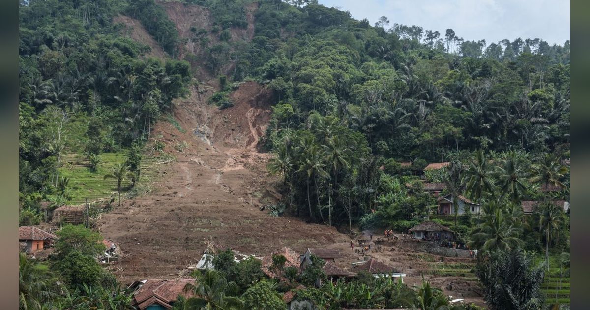 Empat Korban Tertimbun Longsor di Bandung Barat Ditemukan, Dua di Antaranya Anak-Anak