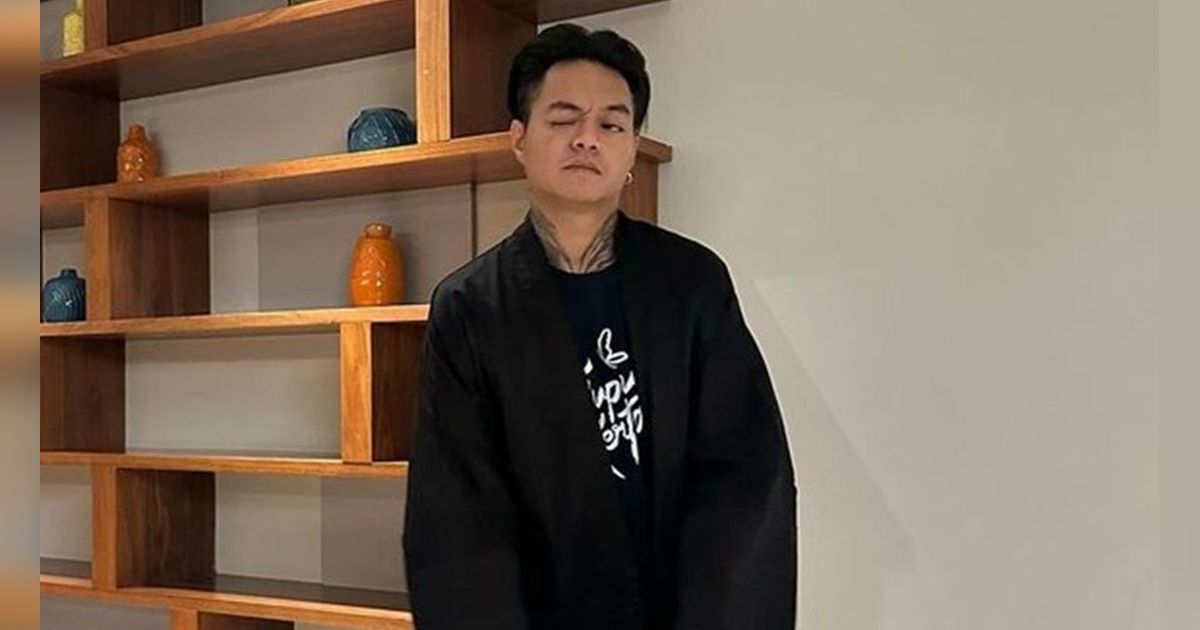 10 Potret Artis Indonesia Ternyata Wibu Garis Keras, Ada Reza Arap Hingga Uus
