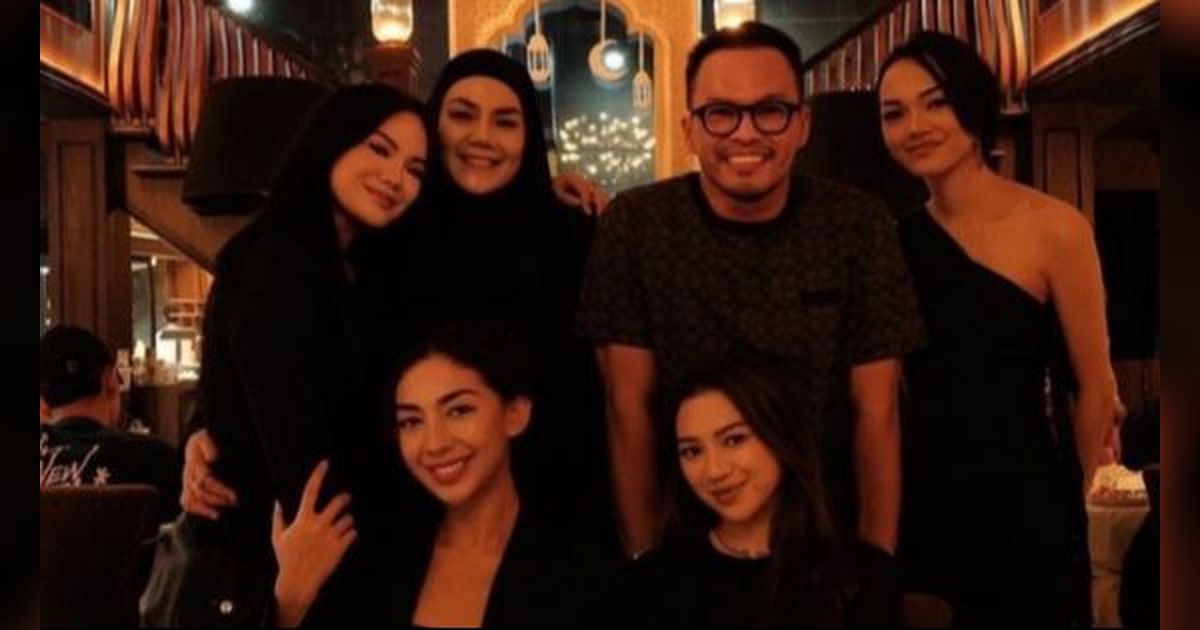 Jennifer Dunn Absen, Intip Potret Kompak Faisal Harris dan Sarita Abdul Mukti Dinner Bareng Rayakan Ultah Shabina Mecca