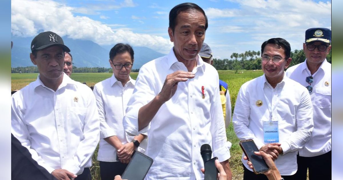 Di Sulteng, Jokowi Apresiasi Gebrakan Mentan Lakukan Percepatan Tanam Padi