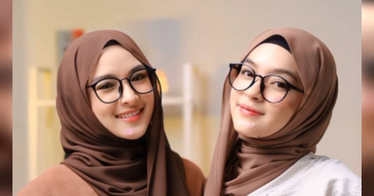 Pakai Hijab dan Kacamata, Wajah Eca Aura Plek Ketiplek Nissa Sabyan, Sampai Susah Dibedain!