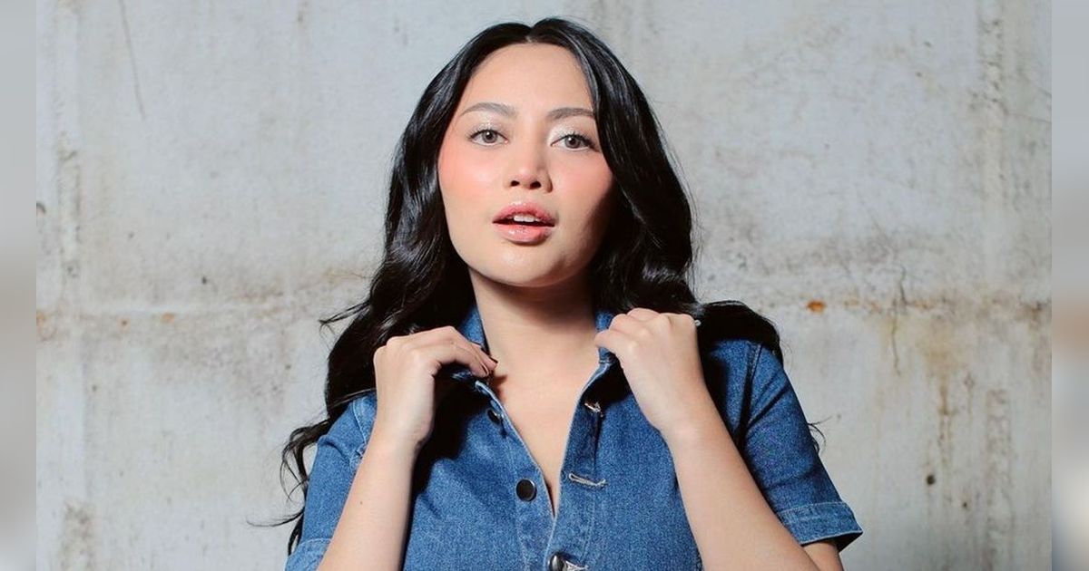 10 Artis Sebelum VS Sesudah Filler Bibir, Seleb Terakhir Jadi Mirip Ivan Gunawan