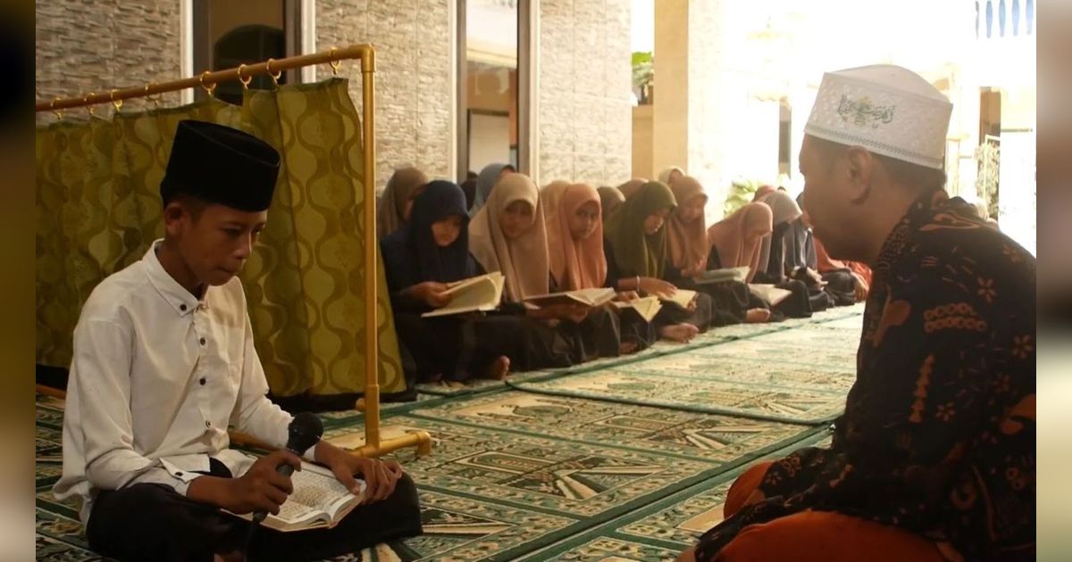 Kisah Muhammad Fatoni, Tuna Netra Asal Lumajang dengan Segudang Prestasi Berkat Hafal Alqur'an, Kini jadi Guru Qori