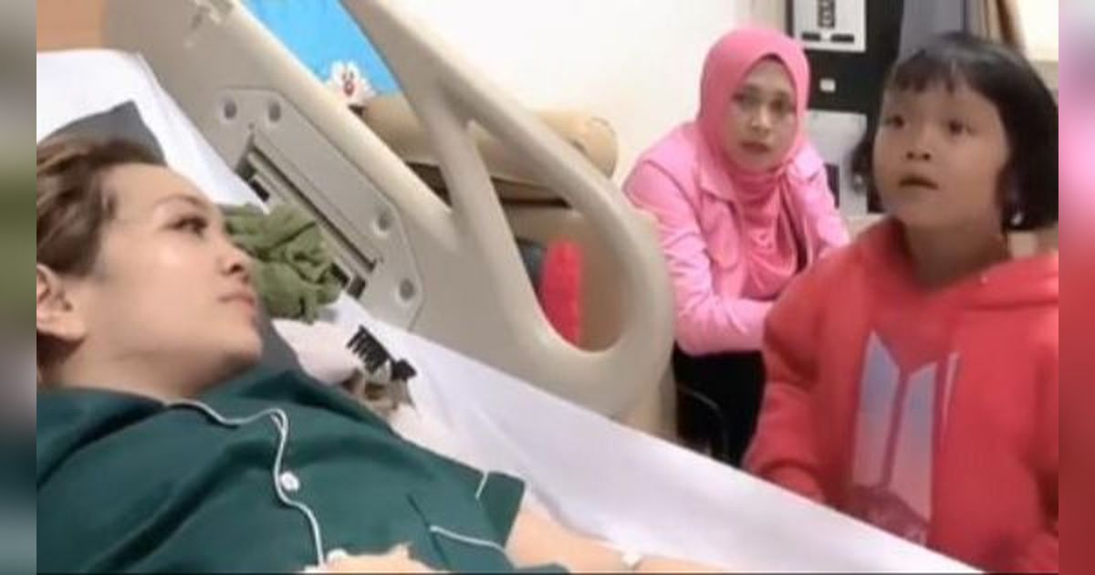 Jenguk Ibunya Lagi Sakit, Bocil Ini Malah Jodohin sama Perawat, Bilang 'Bunda teh janda', Satu Ruangan Auto Ngakak