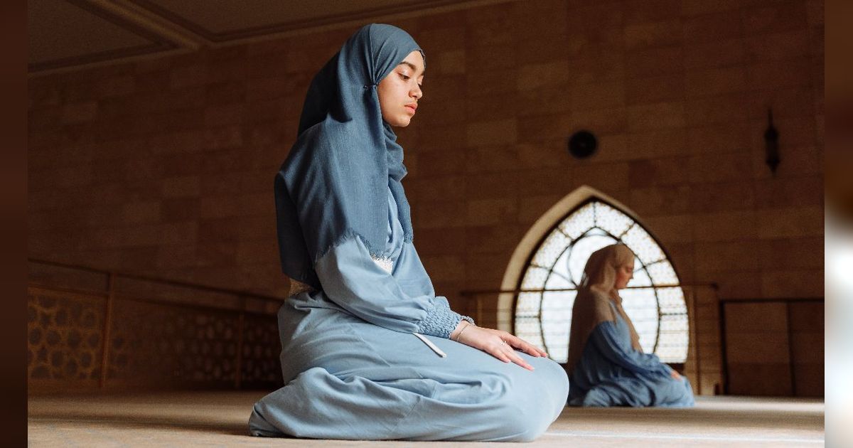 Hukum Perempuan I'tikaf di Masjid dan Hal-Hal yang Boleh Dilakukan, Muslimah Wajib Tahu!